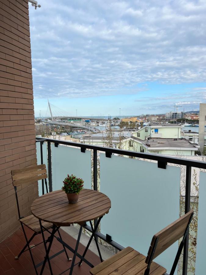 "Casa Incantevole" Fronte Mare Pescara - Appartamento Via Buozzi Exterior photo